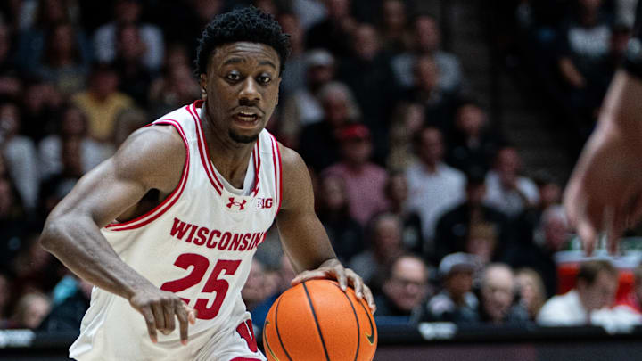 Wisconsin Badgers guard John Blackwell (25)
