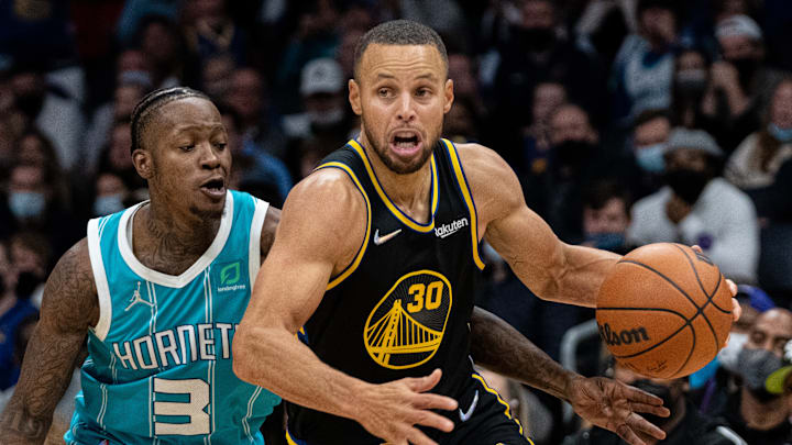 Warriors visitan a Hornets este sábado