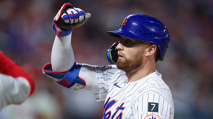 Aug 27, 2025; New York City, New York, USA; New York Mets left fielder Brandon Nimmo (9) reacts after a single during the ninth inning against the Philadelphia Phillies at Citi Field. Mandatory Credit: Vincent Carchietta-Imagn Images