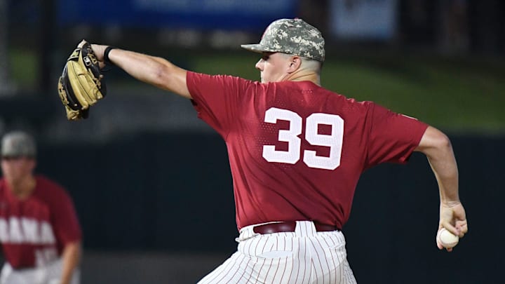 Alabama pitcher Garrett McMillan (39) starts against Troy at Sewell-Thomas Stadium in Tuscaloosa, Ala., Saturday June 4, 2023, in the winners bracket game of the NCAA Regional Baseball Tournament.