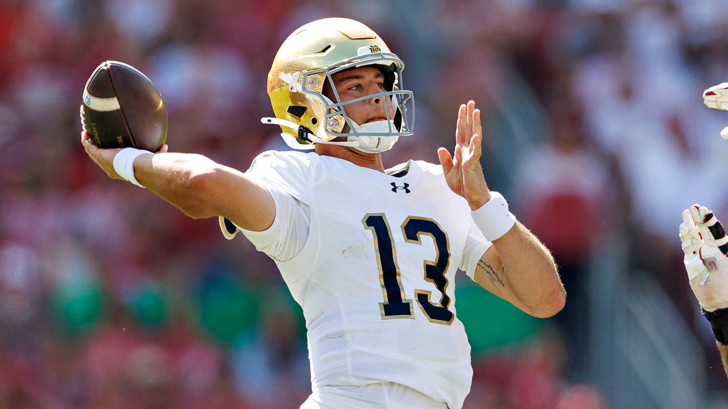 3 Offensive Keys to the Game for Notre Dame vs Boise State