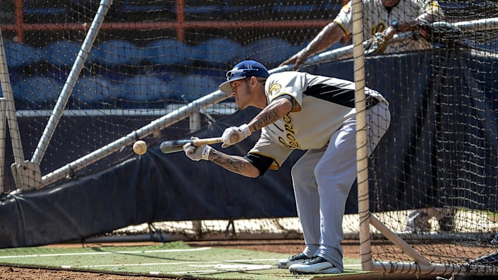 Leones del  Caracas visita a Navegantes del Magallanes 