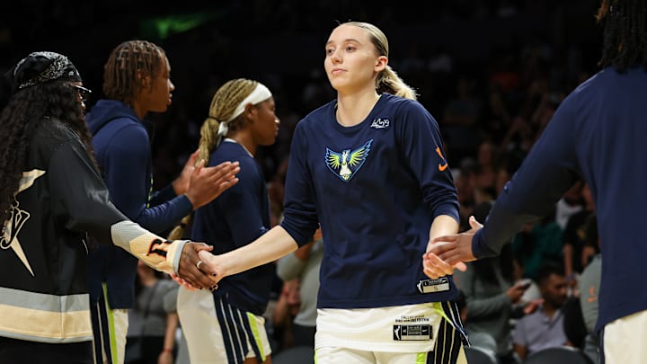 Dallas Wings v Los Angeles Sparks Dallas Wings v Los Angeles Sparks