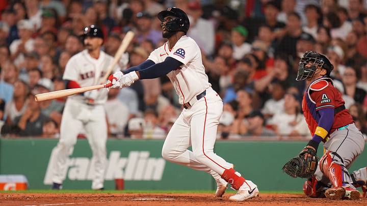 Aug 17, 2026; Boston, Massachusetts, USA; Boston Red Sox shortstop Andruw Monasterio (32) hits a sacrifice fly ball to drive in a run against the Arizona Diamondbacks in the fifth inning at Fenway Park. Mandatory Credit: David Butler II-Imagn Images Aug 17, 2026; Boston, Massachusetts, USA; Boston Red Sox shortstop Andruw Monasterio (32) hits a sacrifice fly ball to drive in a run against the Arizona Diamondbacks in the fifth inning at Fenway Park. Mandatory Credit: David Butler II-Imagn Images