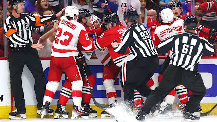 Detroit Red Wings v Chicago Blackhawks