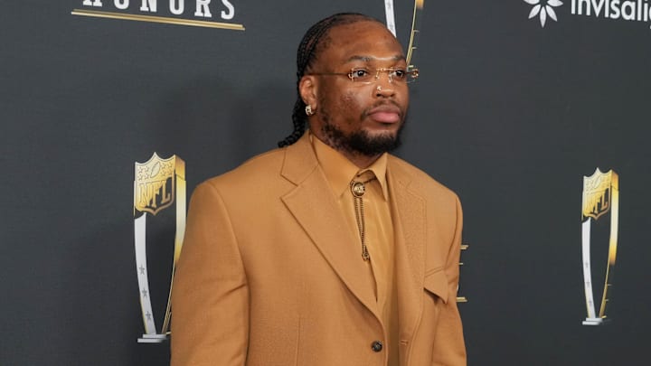 Derrick Henry on the red carpet before Super Bowl LIX NFL Honors at Saenger Theatre.