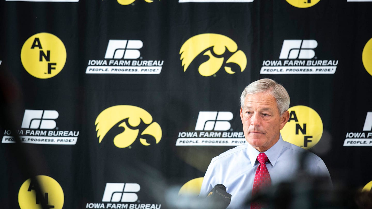 Big Ten Program Emerges on List of College Football Teams With Most-Ever Vacated Wins