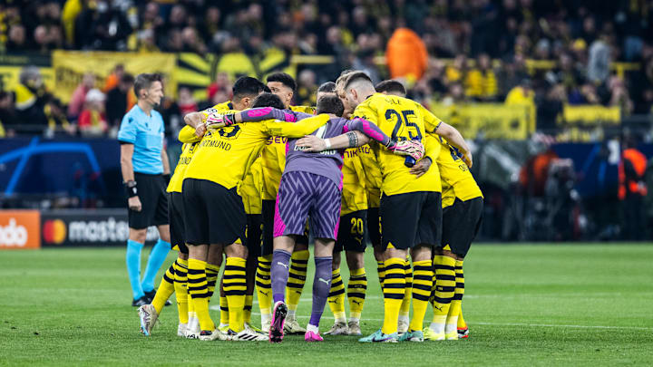 Borussia Dortmund will face Eintracht Frankfurt on Sunday