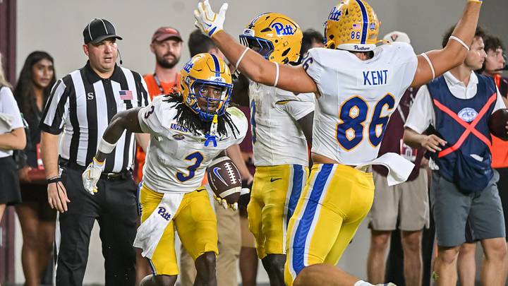 Oct 2, 2026; Blacksburg, Virginia, USA; Pittsburgh Panthers tight end Carson Kent (86) and Pittsburgh Panthers wide receiver Cataurus Hicks (3) celebrate a touchdown during the fourth quarter at Lane Stadium. Mandatory Credit: Brian Bishop-Imagn Images Oct 2, 2026; Blacksburg, Virginia, USA; Pittsburgh Panthers tight end Carson Kent (86) and Pittsburgh Panthers wide receiver Cataurus Hicks (3) celebrate a touchdown during the fourth quarter at Lane Stadium. Mandatory Credit: Brian Bishop-Imagn Images