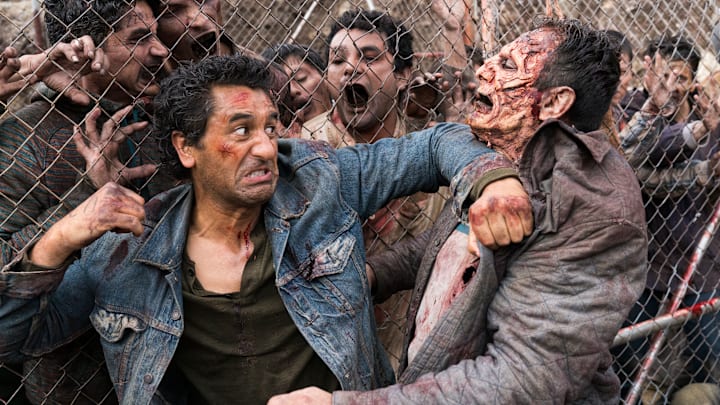 Cliff Curtis as Travis Manawa in Fear the Walking Dead Season 3, Episode 1 