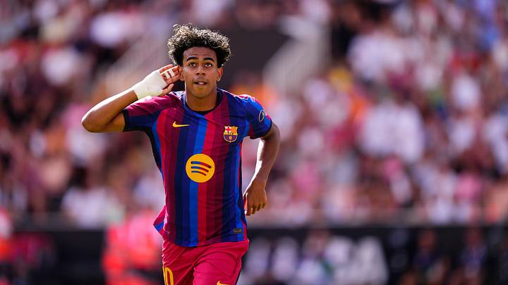 Valencia CF v FC Barcelona - LaLiga EA Sports 2026/27 Valencia CF v FC Barcelona - LaLiga EA Sports 2026/27