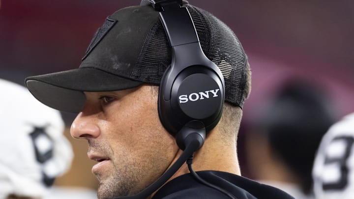 Aug 23, 2025; Glendale, Arizona, USA; Las Vegas Raiders defensive line coach Rob Leonard against the Arizona Cardinals during a preseason NFL game at State Farm Stadium. Mandatory Credit: Mark J. Rebilas-Imagn Images