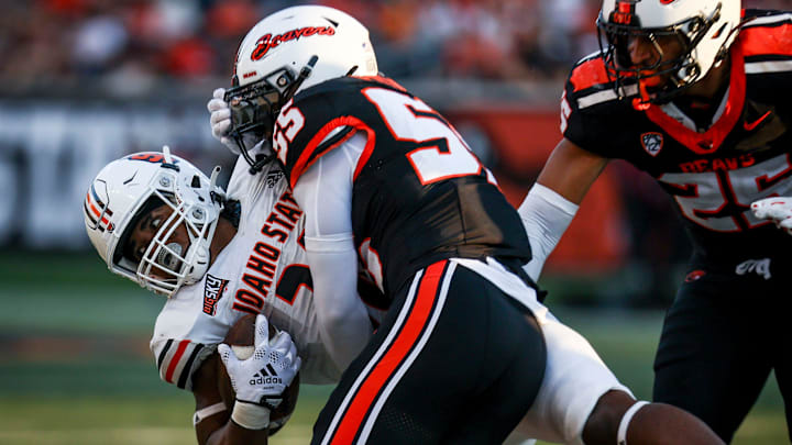 Dexter Foster (55) has totaled 95 tackles and five tackles for loss in two seasons at Oregon State. He entered the portal with two years of eligibility remaining. 
