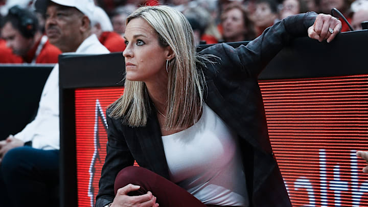 Oklahoma head coach Jennie Baranczyk