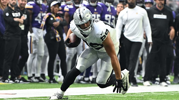 Las Vegas Raiders TE Brock Bowers.