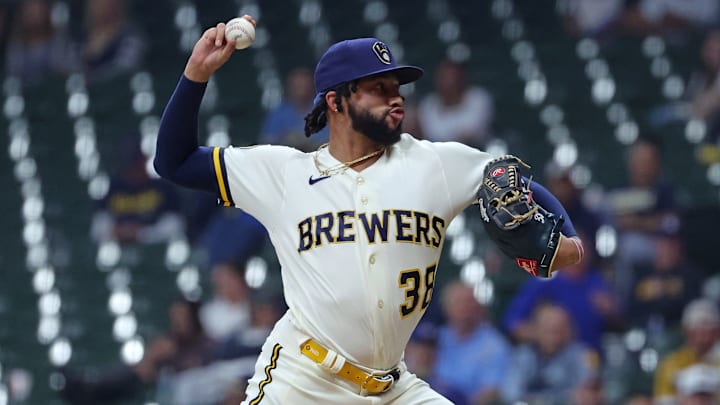 Miami Marlins v Milwaukee Brewers
