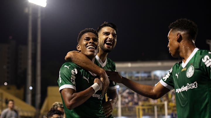 O Palmeiras enfrenta o São Paulo pela semifinal do Paulistão