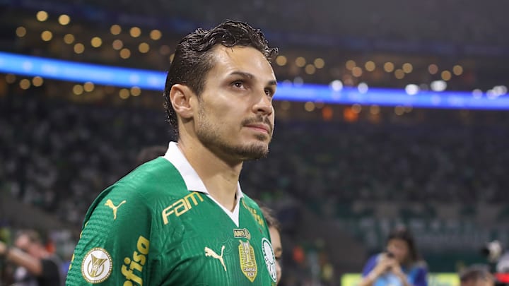 Raphael Veiga vive grande fase no Palmeiras.
