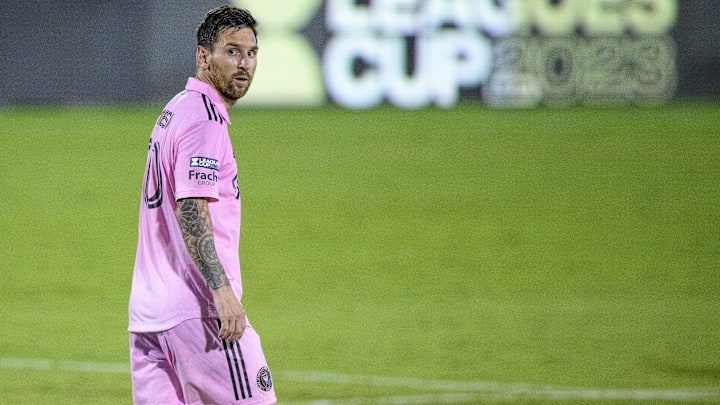 Messi's MLS debut has been put on hold Messi's MLS debut has been put on hold