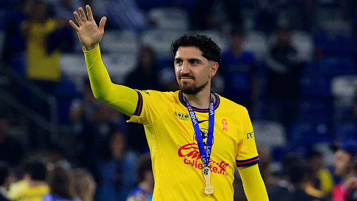 El mediocampista chileno Diego Valdés sigue analizando opciones para abandonar el Nido El mediocampista chileno Diego Valdés sigue analizando opciones para abandonar el Nido