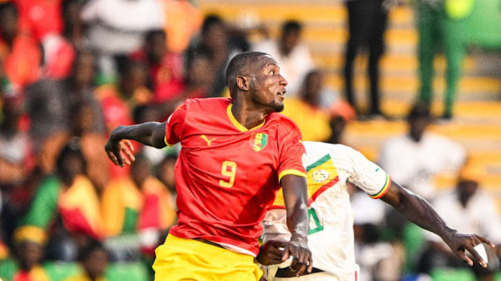 Serhou Guirassy im Duell gegen den Senegal