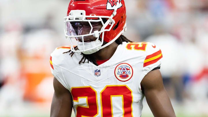 Aug 9, 2025; Glendale, Arizona, USA; Kansas City Chiefs cornerback Nohl Williams (20) against the Arizona Cardinals during a preseason NFL game at State Farm Stadium. Mandatory Credit: Mark J. Rebilas-Imagn Images
