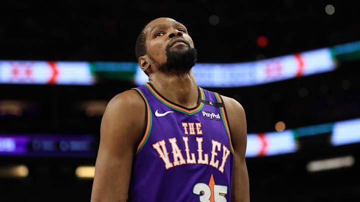 Mar 14, 2025; Phoenix, Arizona, USA; Phoenix Suns forward Kevin Durant (35) reacts against the Sacramento Kings at Footprint Center. Mandatory Credit: Mark J. Rebilas-Imagn Images Mar 14, 2025; Phoenix, Arizona, USA; Phoenix Suns forward Kevin Durant (35) reacts against the Sacramento Kings at Footprint Center. Mandatory Credit: Mark J. Rebilas-Imagn Images