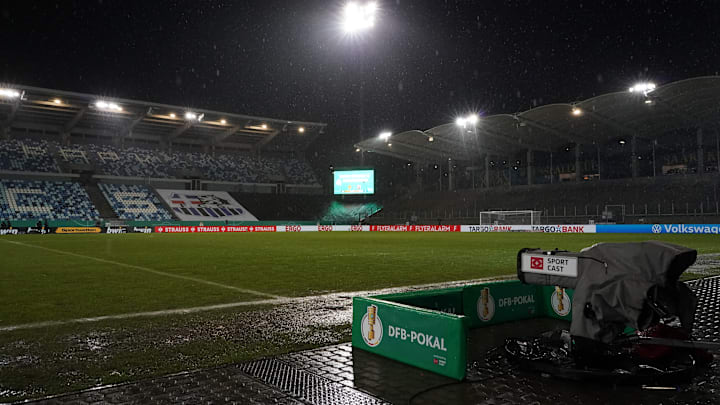 1. FC Saarbrücken gegen Borussia Mönchengladbach - DFB-Pokal 