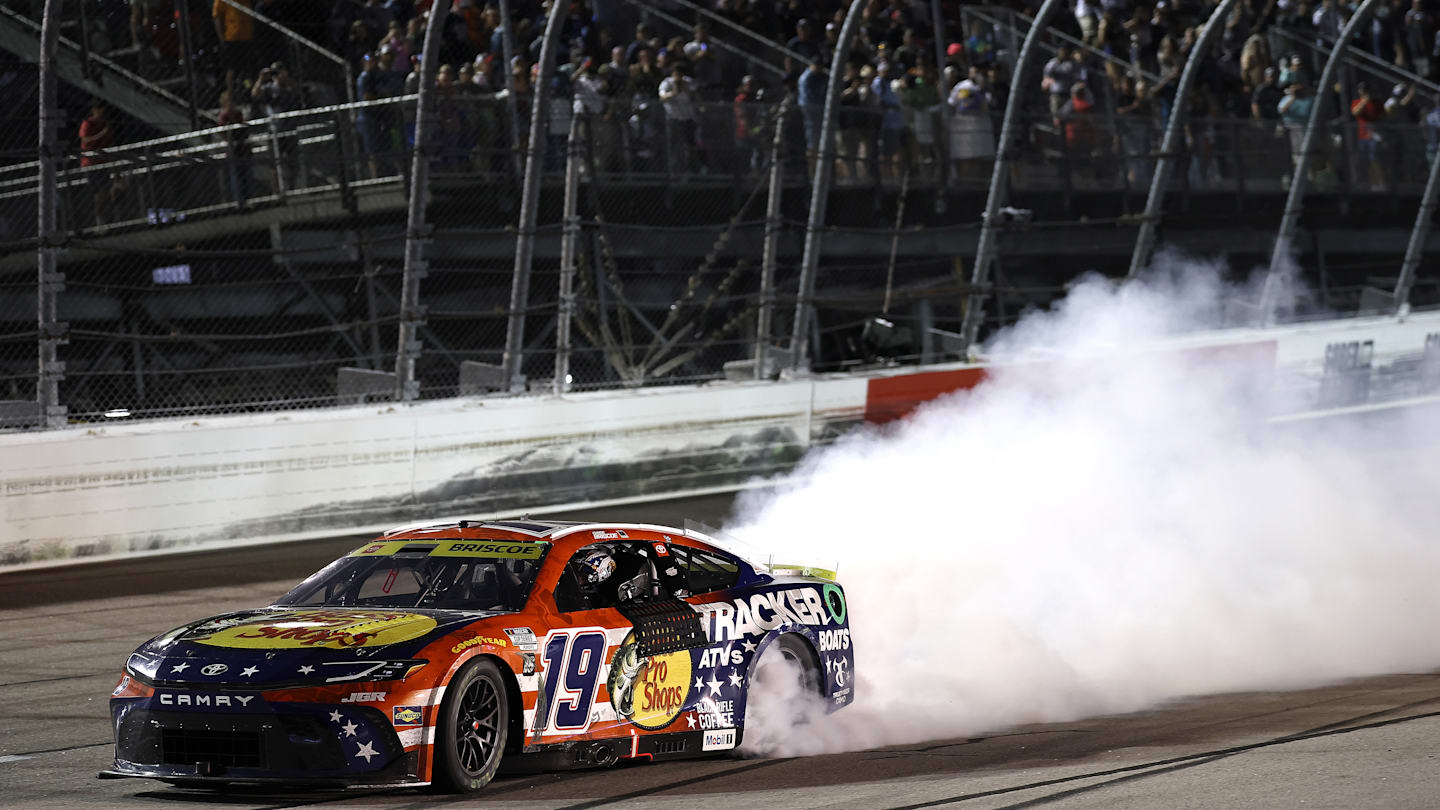 NASCAR Cup Series playoff standings after mistake-filled opener at Darlington