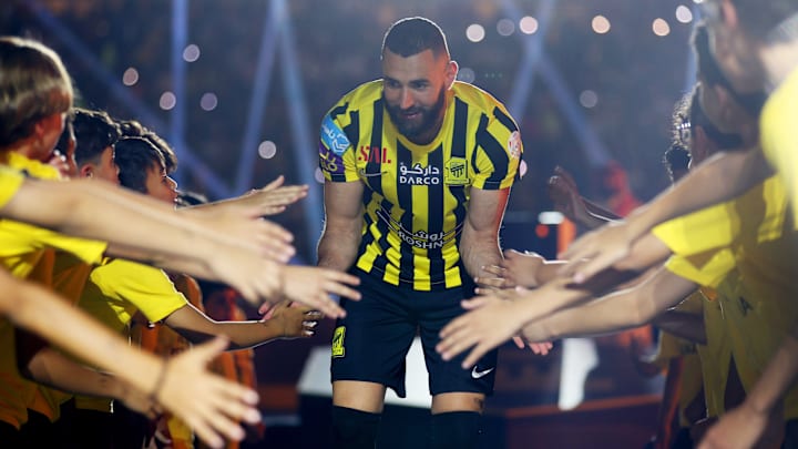 O atacante foi apresentado em uma cerimônia repleta de torcedores do clube saudita