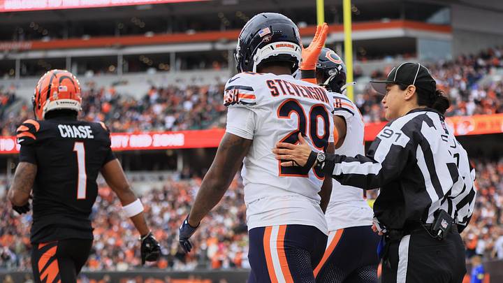 Chicago Bears CB Tyrique Stevenson walks back to the line during a game. Mandatory Credit: Katie Stratman-Imagn Images Chicago Bears CB Tyrique Stevenson walks back to the line during a game. Mandatory Credit: Katie Stratman-Imagn Images