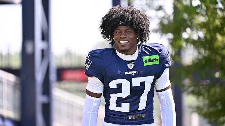 Jul 28, 2025; Foxborough, MA, USA; New England Patriots cornerback Marcellas Dial Jr. (27) heads to the practice fields for training camp at Gillette Stadium. Mandatory Credit: Eric Canha-Imagn Images Jul 28, 2025; Foxborough, MA, USA; New England Patriots cornerback Marcellas Dial Jr. (27) heads to the practice fields for training camp at Gillette Stadium. Mandatory Credit: Eric Canha-Imagn Images