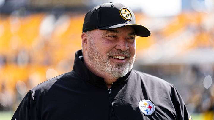 Pittsburgh Steelers head coach Mike McCarthy
