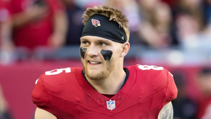 Jan 5, 2025; Glendale, Arizona, USA; Arizona Cardinals tight end Trey McBride (85) against the San Francisco 49ers at State Farm Stadium. Mandatory Credit: Mark J. Rebilas-Imagn Images Jan 5, 2025; Glendale, Arizona, USA; Arizona Cardinals tight end Trey McBride (85) against the San Francisco 49ers at State Farm Stadium. Mandatory Credit: Mark J. Rebilas-Imagn Images