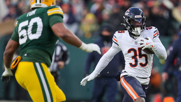 Chicago Bears safety C.J. Gardner-Johnson (35) returns an interceptions against the Green Bay Packers on Sunday, December 7, 2025, at Lambeau Field.