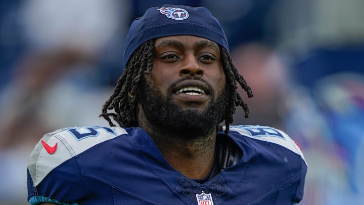 Tennessee Titans tight end Chig Okonkwo (85) Tennessee Titans tight end Chig Okonkwo (85)