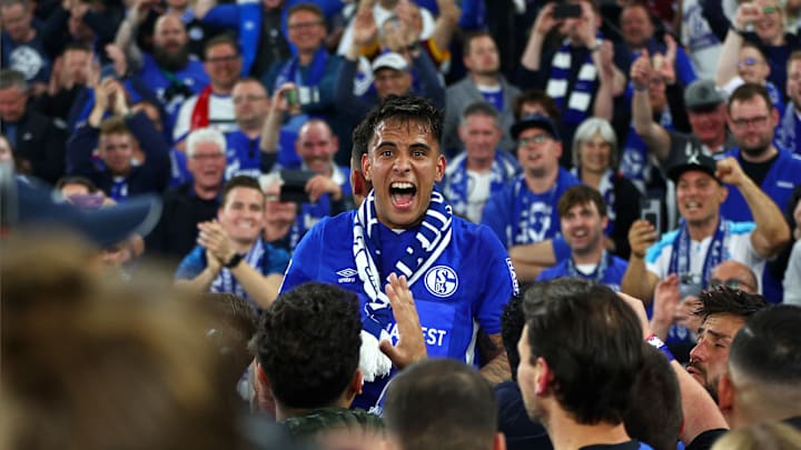 Rodrigo Zalazar beim Schalker Aufstieg Rodrigo Zalazar beim Schalker Aufstieg
