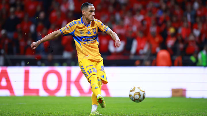 Toluca v Tigres UANL - Torneo Apertura 2025 Liga MX Final