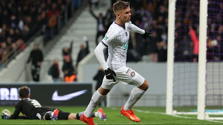 Le Toulouse FC ne laisse aucune chance à Rodez.