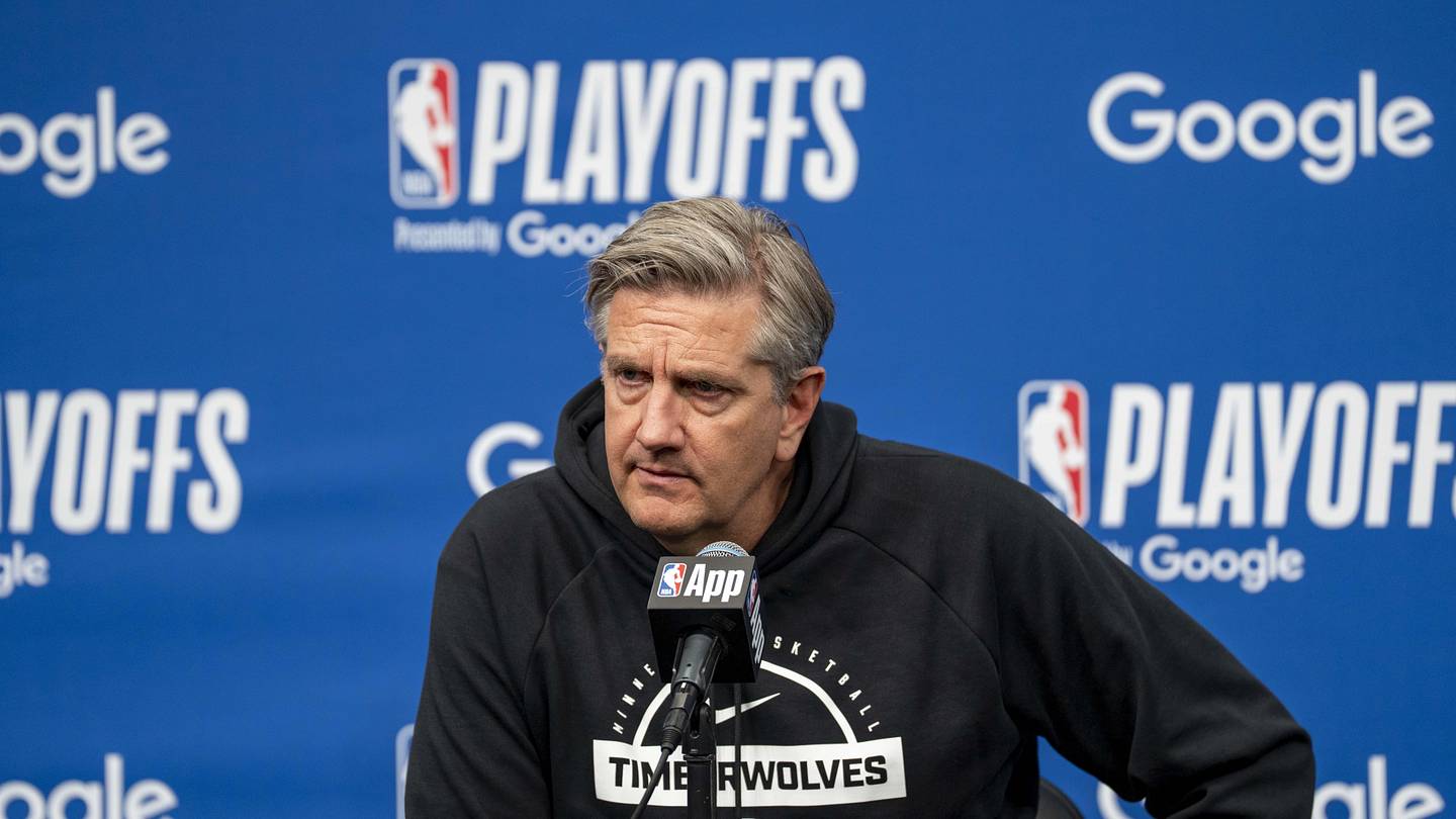 Chris Finch Slams 'Completely Unprofessional' Ref Tony Brothers After Game 3 Loss