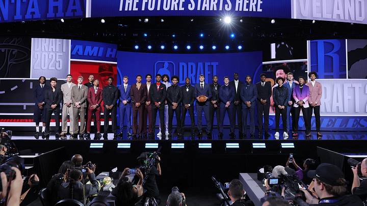 Jun 25, 2025; Brooklyn, NY, USA; 2025 NBA Draft class poses for a group photo before the first round at Barclays Center. Mandatory Credit: Brad Penner-Imagn Images Jun 25, 2025; Brooklyn, NY, USA; 2025 NBA Draft class poses for a group photo before the first round at Barclays Center. Mandatory Credit: Brad Penner-Imagn Images