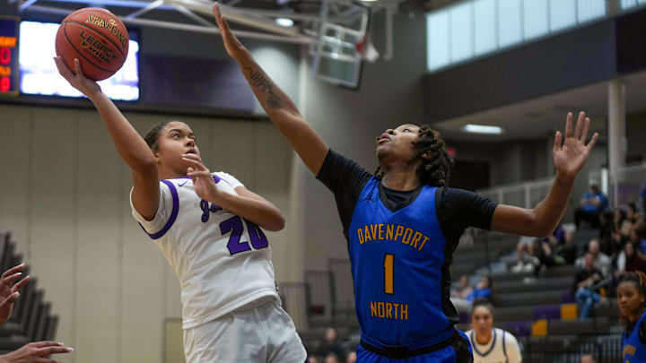 Johnston and Davenport North are both in the rankings for girls basketball.