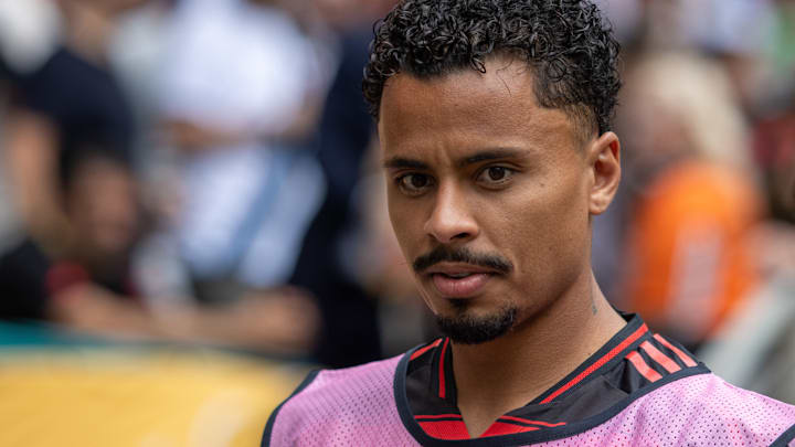 Fora dos planos do Flamengo, Allan também interessa ao São Paulo