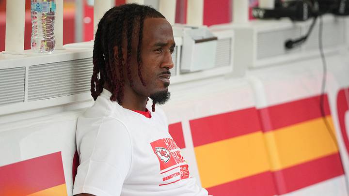 Aug 15, 2026; Kansas City, Missouri, USA; Kansas City Chiefs cornerback L'jarius Sneed (38) watches warmups against the Los Angeles Rams prior to a pre season at Arrowhead Stadium. Mandatory Credit: Denny Medley-Imagn Images Aug 15, 2026; Kansas City, Missouri, USA; Kansas City Chiefs cornerback L'jarius Sneed (38) watches warmups against the Los Angeles Rams prior to a pre season at Arrowhead Stadium. Mandatory Credit: Denny Medley-Imagn Images