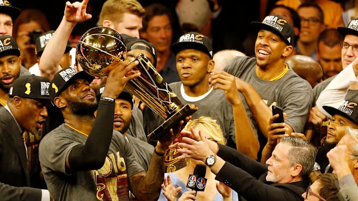 TOPSHOT-BKN-NBA-FINALS-CAVALIERS-WARRIORS-GAME 7