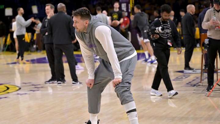Los Angeles Lakers guard Luka Doncic (77) warms up prior to the game against the Utah Jazz at Crypto.com Arena.