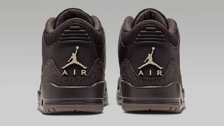 The Air Jordan 3 "Fireside" colorway. The Air Jordan 3 "Fireside" colorway.