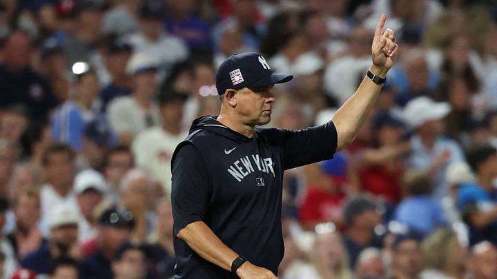 Jul 24, 2026; Philadelphia, Pennsylvania, USA; New York Yankees manager Aaron Boone (17) calls for a pitching change during the eighth inning against the Philadelphia Phillies at Citizens Bank Park. Mandatory Credit: Bill Streicher-Imagn Images Jul 24, 2026; Philadelphia, Pennsylvania, USA; New York Yankees manager Aaron Boone (17) calls for a pitching change during the eighth inning against the Philadelphia Phillies at Citizens Bank Park. Mandatory Credit: Bill Streicher-Imagn Images