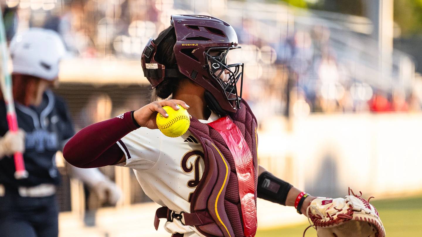 National Champion Texas Softball Strengthens Roster With Tra