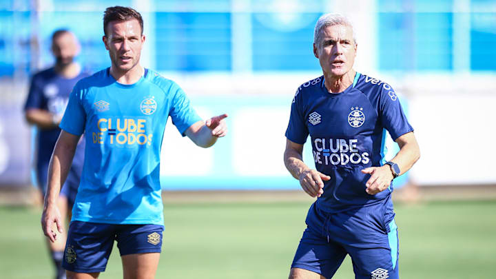 Arthur já pode assinar pré-contrato com qualquer clube e sair de graça no meio do ano